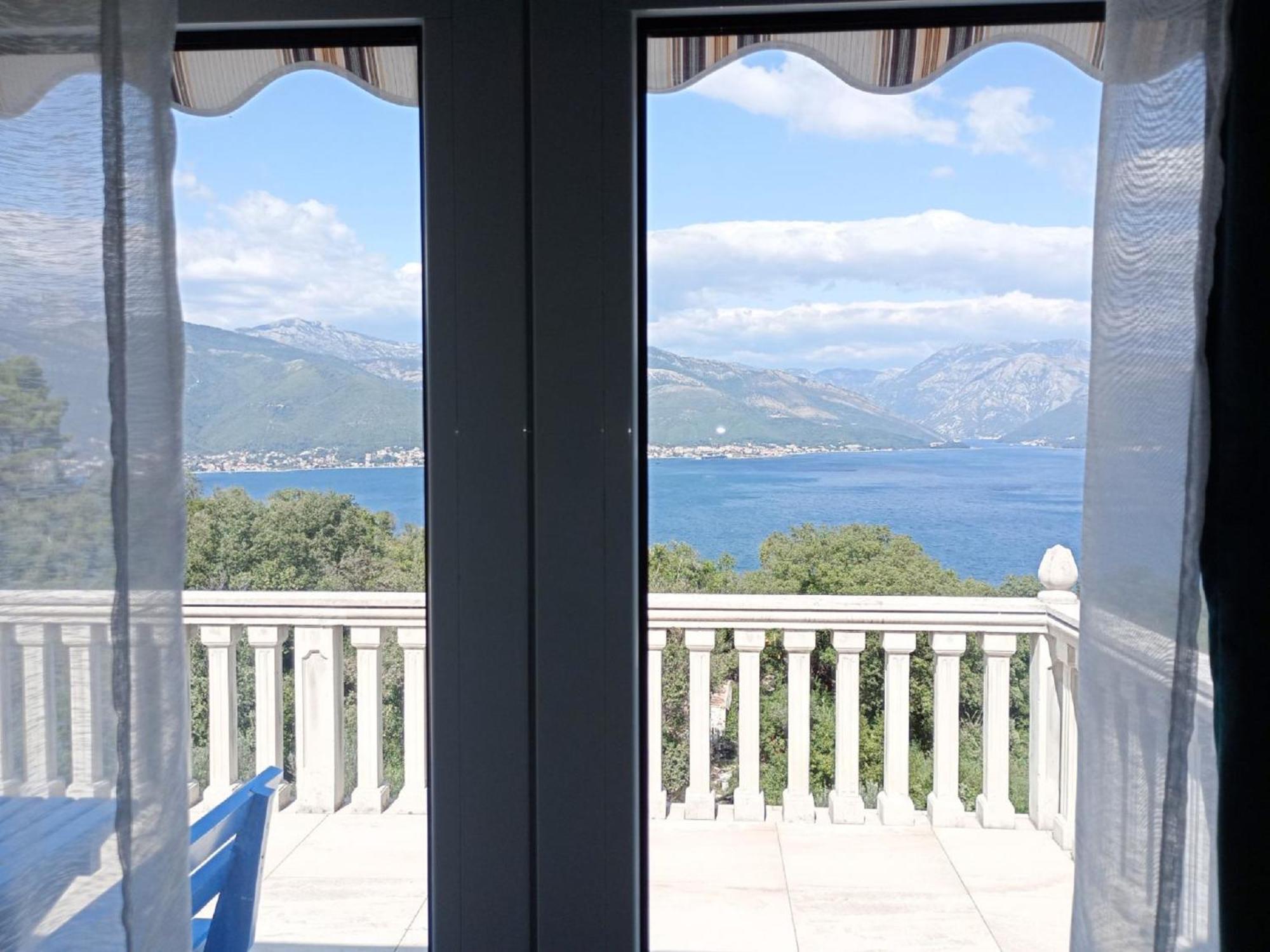 Apartments Vidikovac Тиват Екстериор снимка